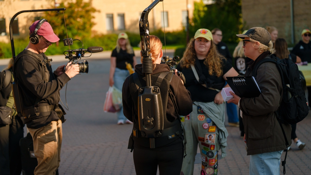 Båtrace UMPE (umeå pedagogerna) vid Campusdammen