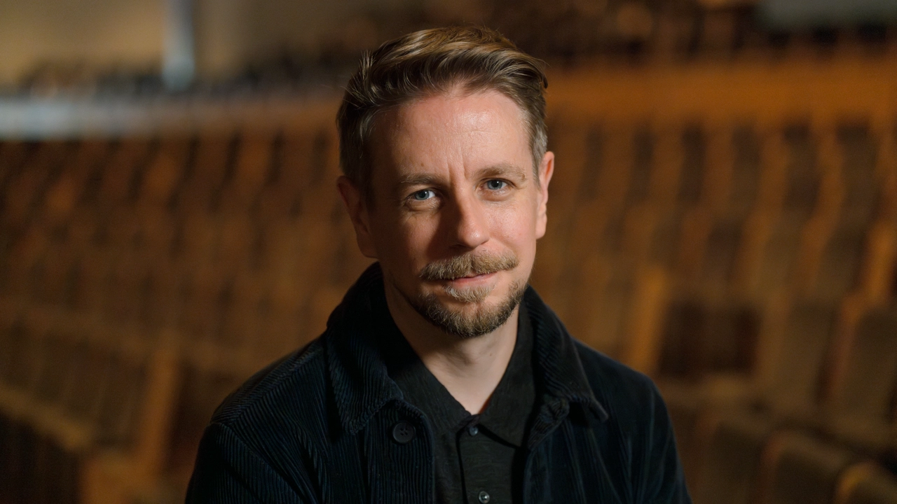 Markus Naarttijärvi
Professor vid Juridiska institutionen
Anknuten som professor till Centrum för transdisciplinär AIRoll: Föreståndare