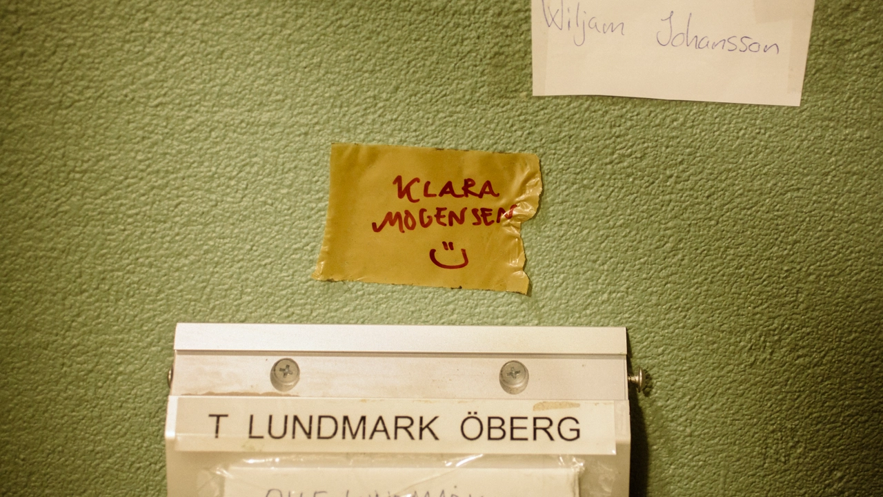 Namnskyltar för boende i kollektiv