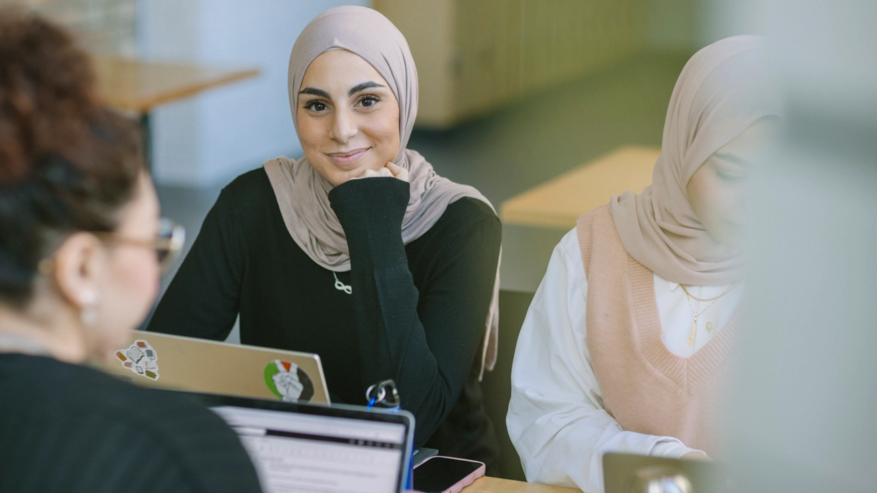 Umeå Universitet, Naturvetarhuset. Studenter pluggar.