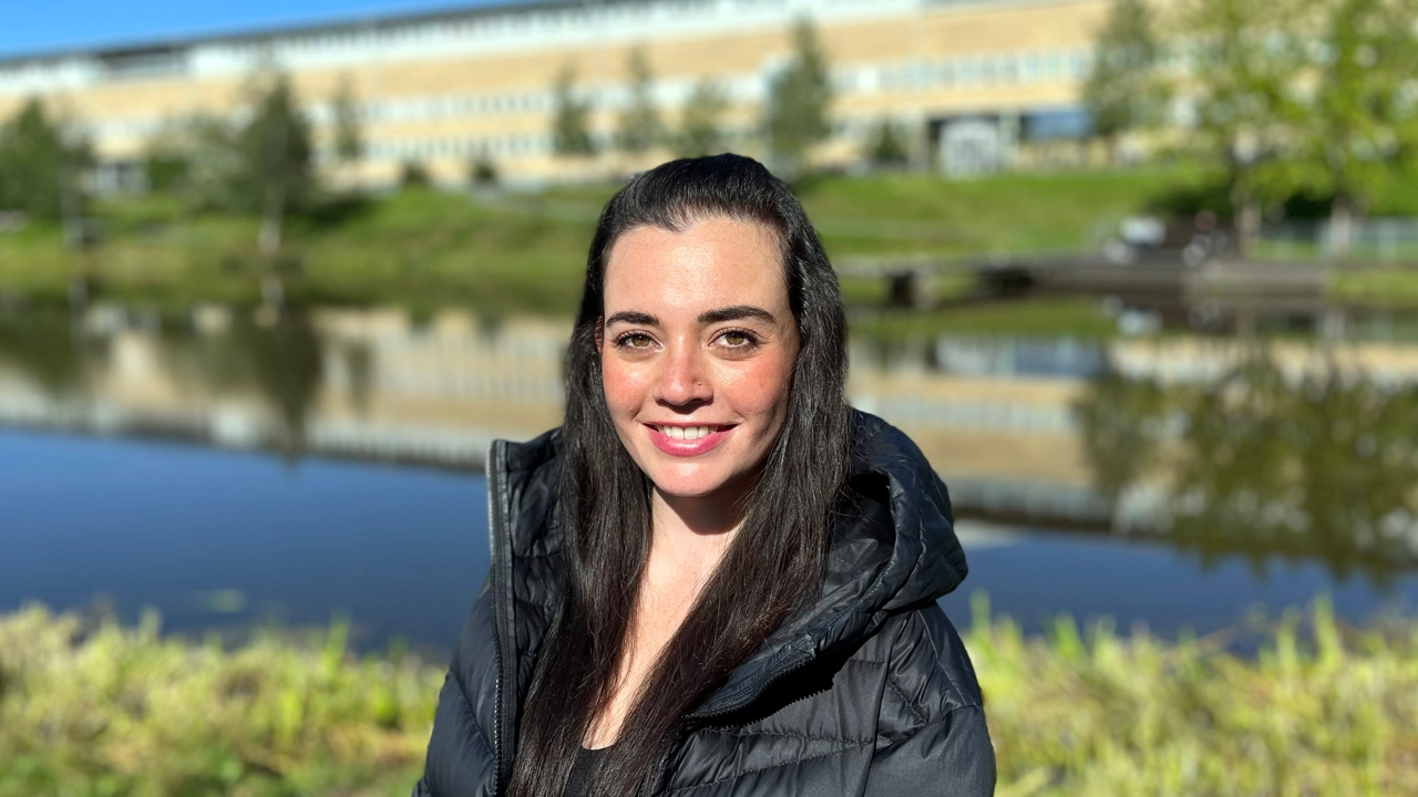 International Master's student from Guatemala on Campus Umeå.