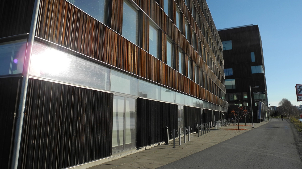 Facade with sunglimpse