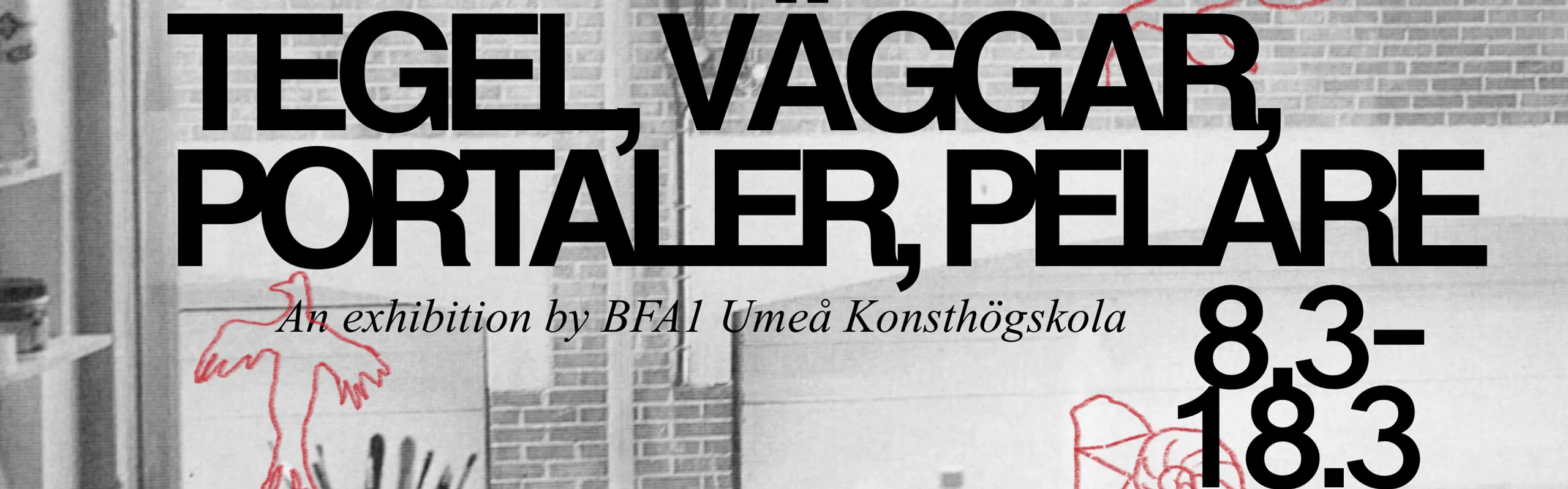 Utsikt mot tegelvägg från ateljéfönster