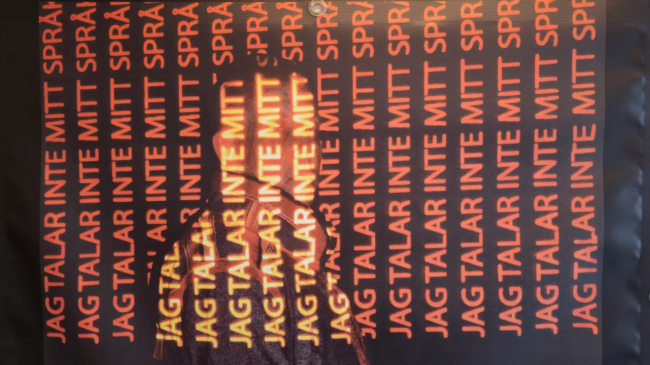 Text: jag talar inte mitt språk