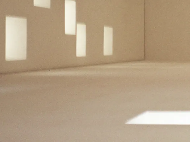 Abstrakt bild av rum med fönster och ljusinsläpp